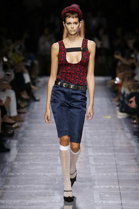 prada milan runway show